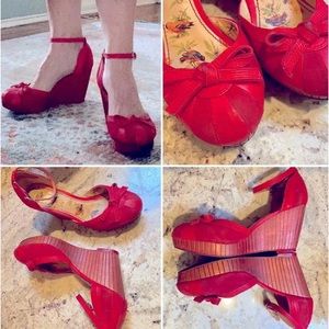 Miss l Fire London Hollywood red retro bombshell Ankle strap heels. Size 7.5